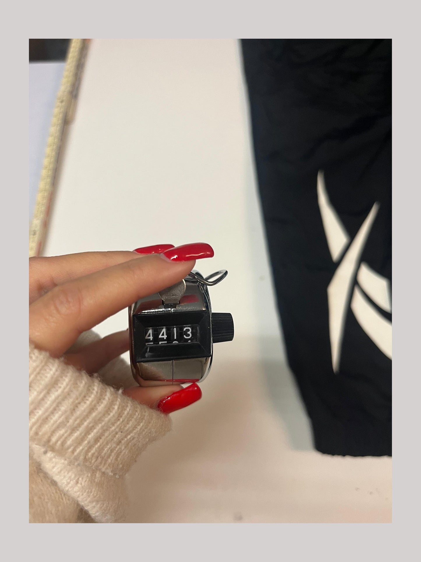 Vintage Reebok Trackpants XL fit M 4413