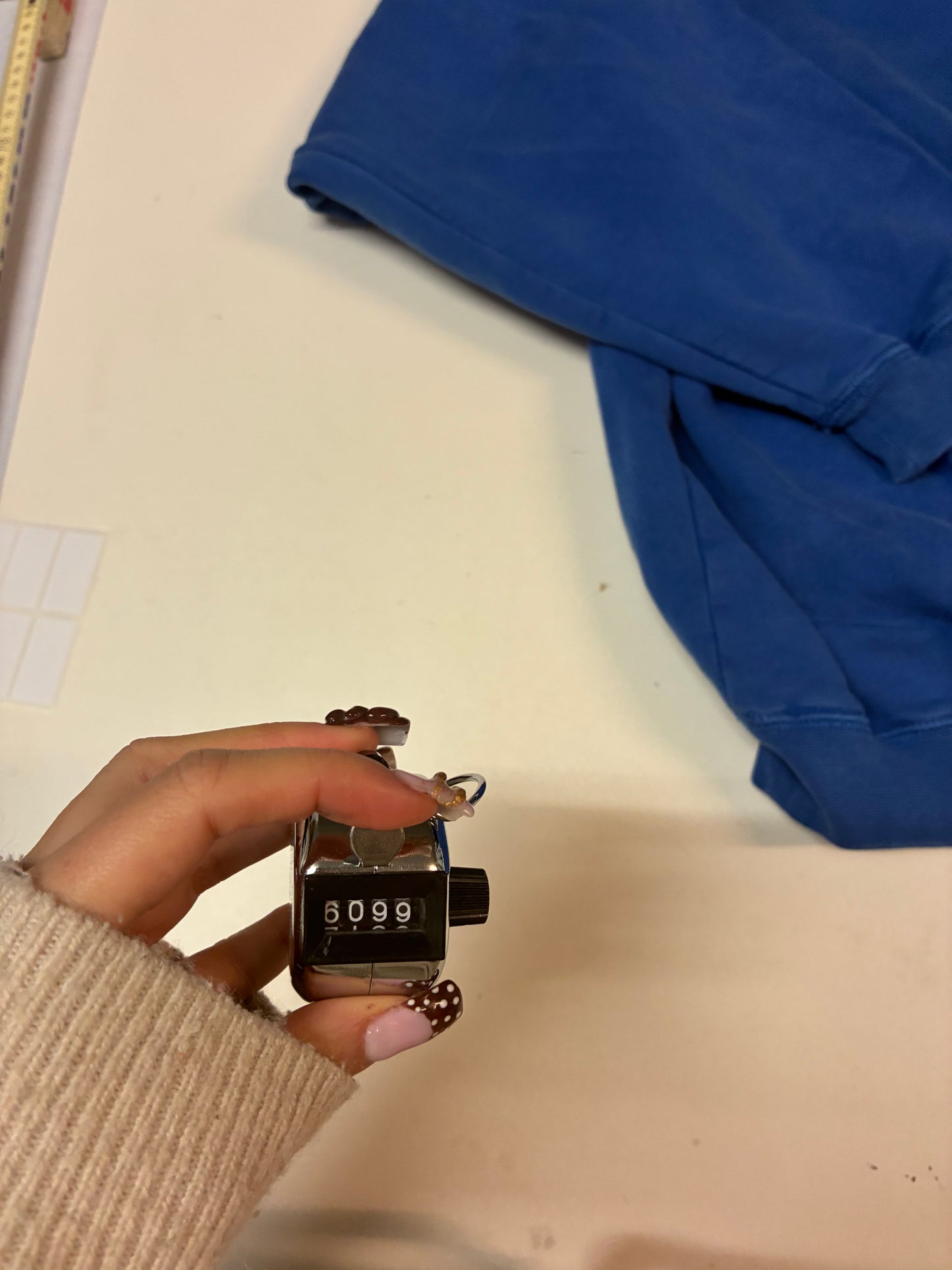 Vintage Adidas Sweatshirt M 6099