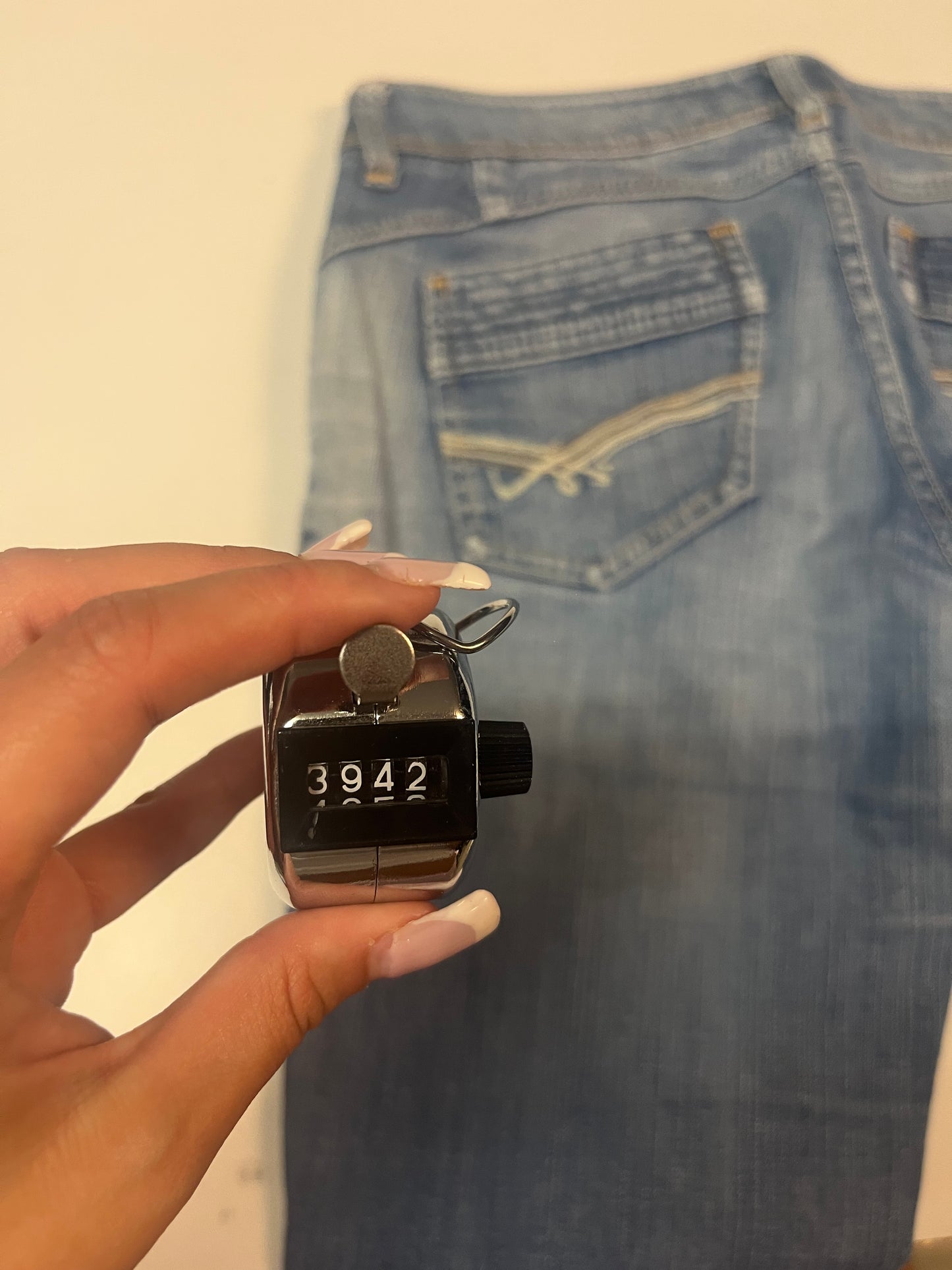 Vintage Tommy Hilfiger Jeans 30/34 fit L 3942