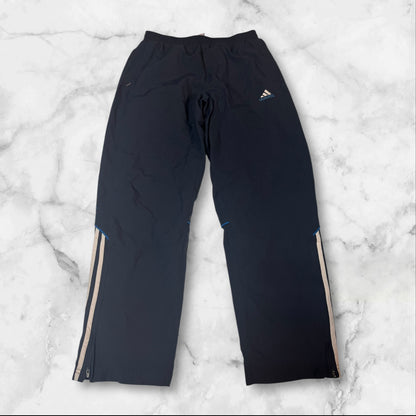 Vintage Adidas Trackpants S von innen beschädigt 4351