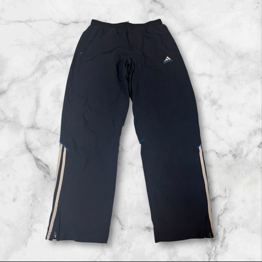 Vintage Adidas Trackpants S von innen beschädigt 4351