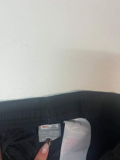 Vintage Nike Trackpants XL fit S - M 5670