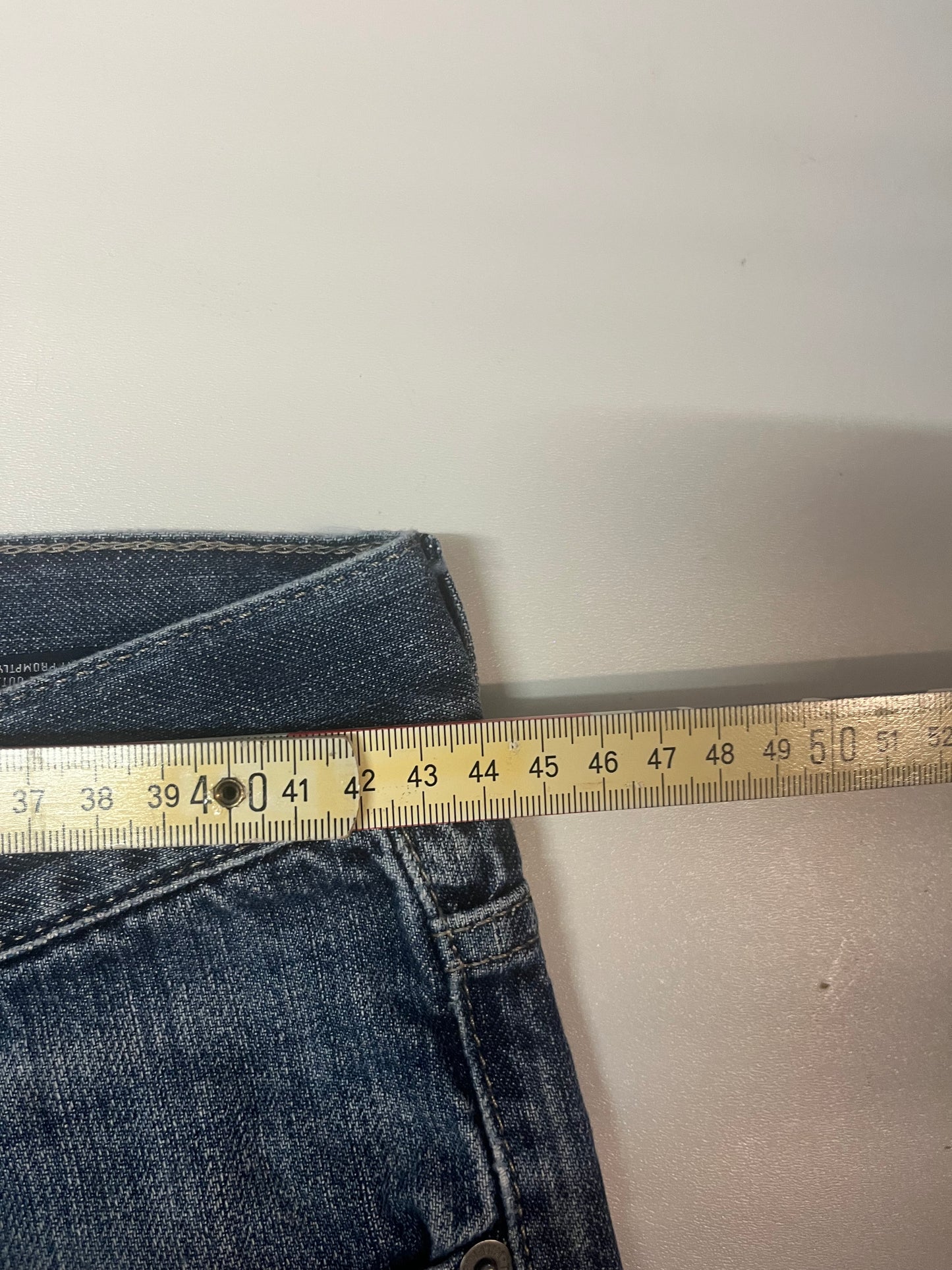 Vintage Tommy Hilfiger Jeans 36/34S 4079