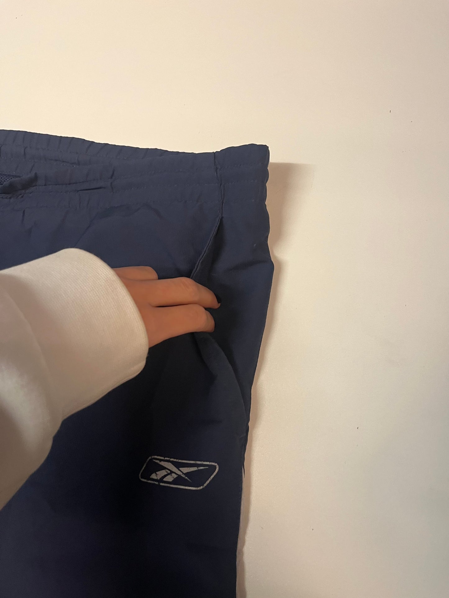 Reebok Vintage L baggy Bund kaputt 5647