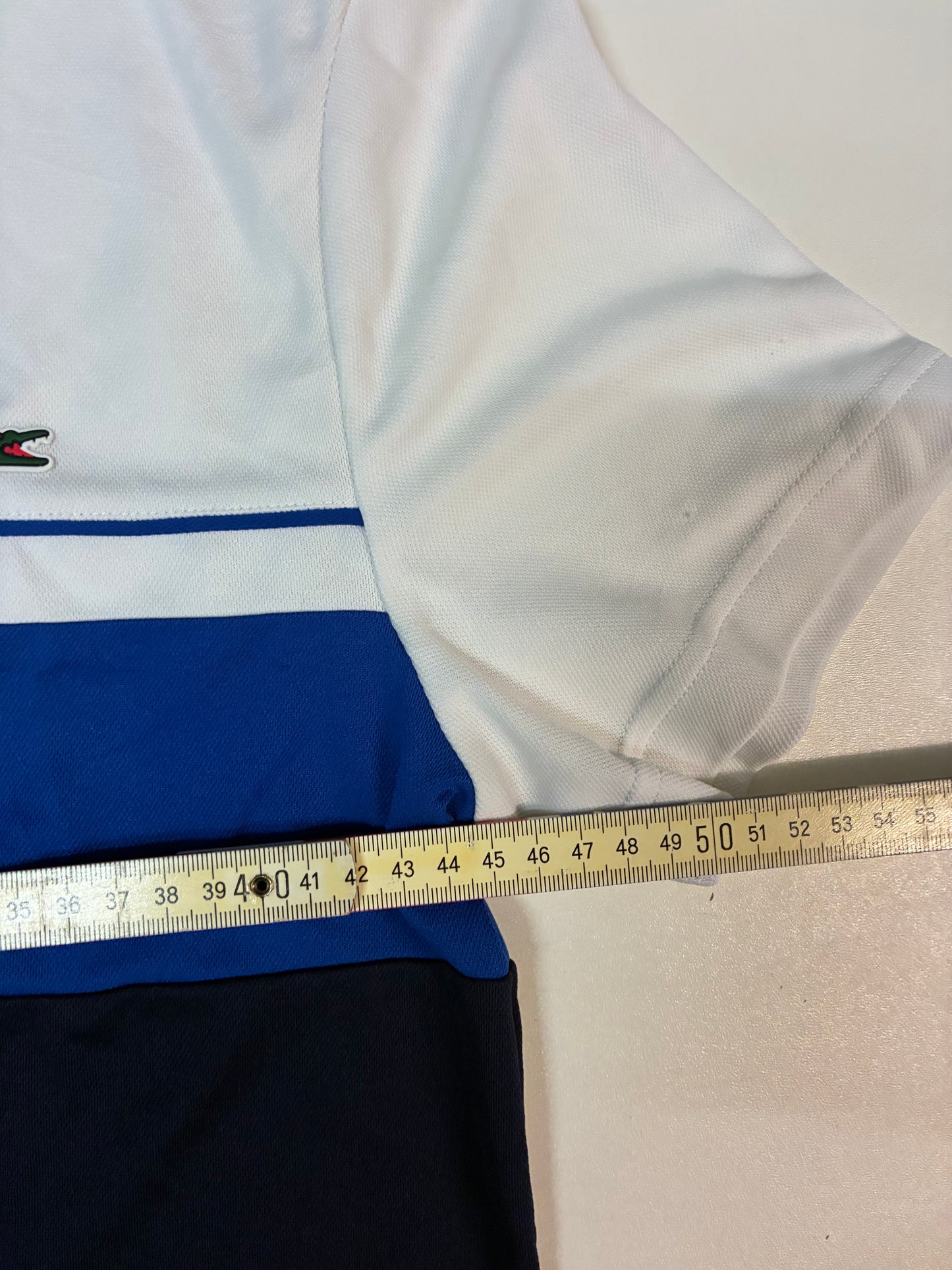 Vintage Lacoste Tshirt S fit M 6112