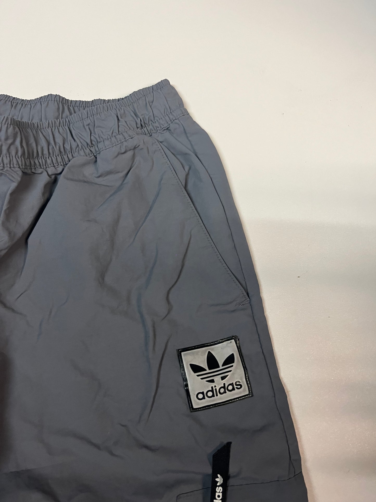 Vintage Adidas Trackpants L fit S 4327