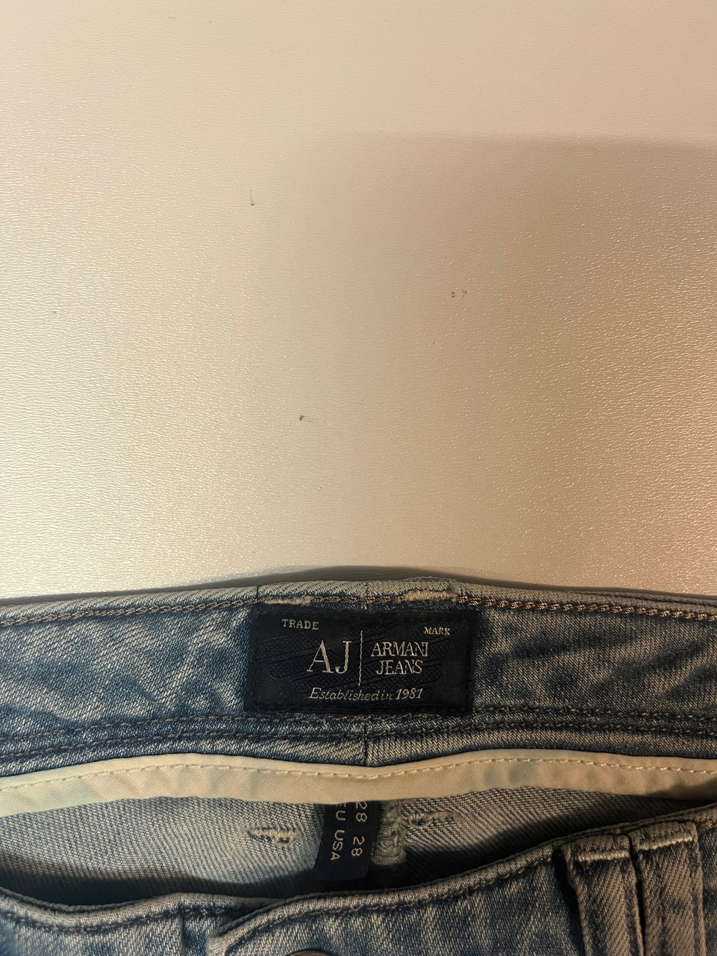 Vintage Armani Jeans 28/28 fit S 3962