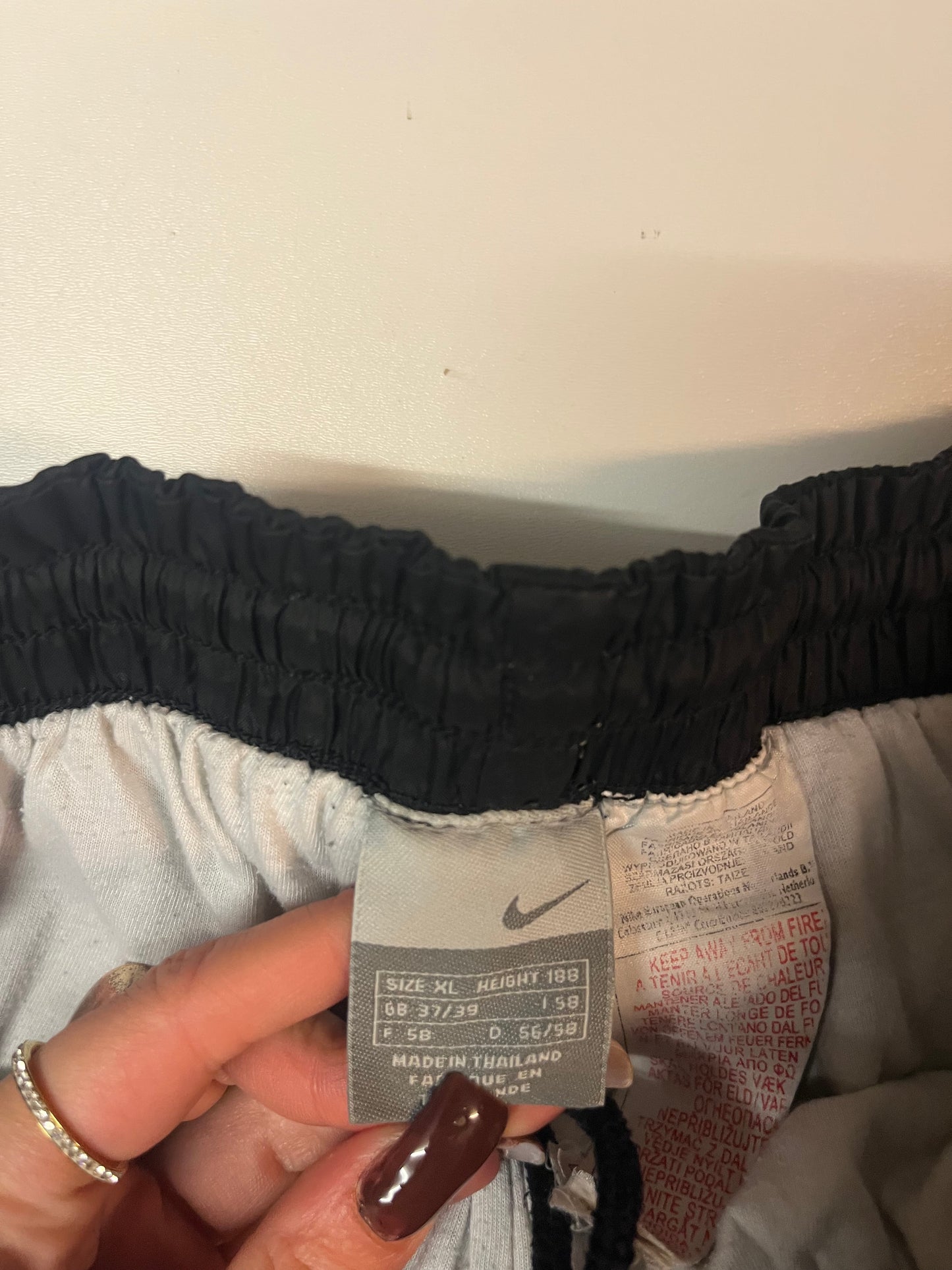 Vintage Nike Trackpants XL fit M 5377