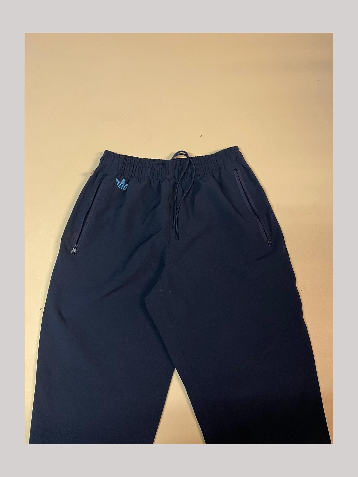 Adidas Vintage Trackpants S baggy 4536