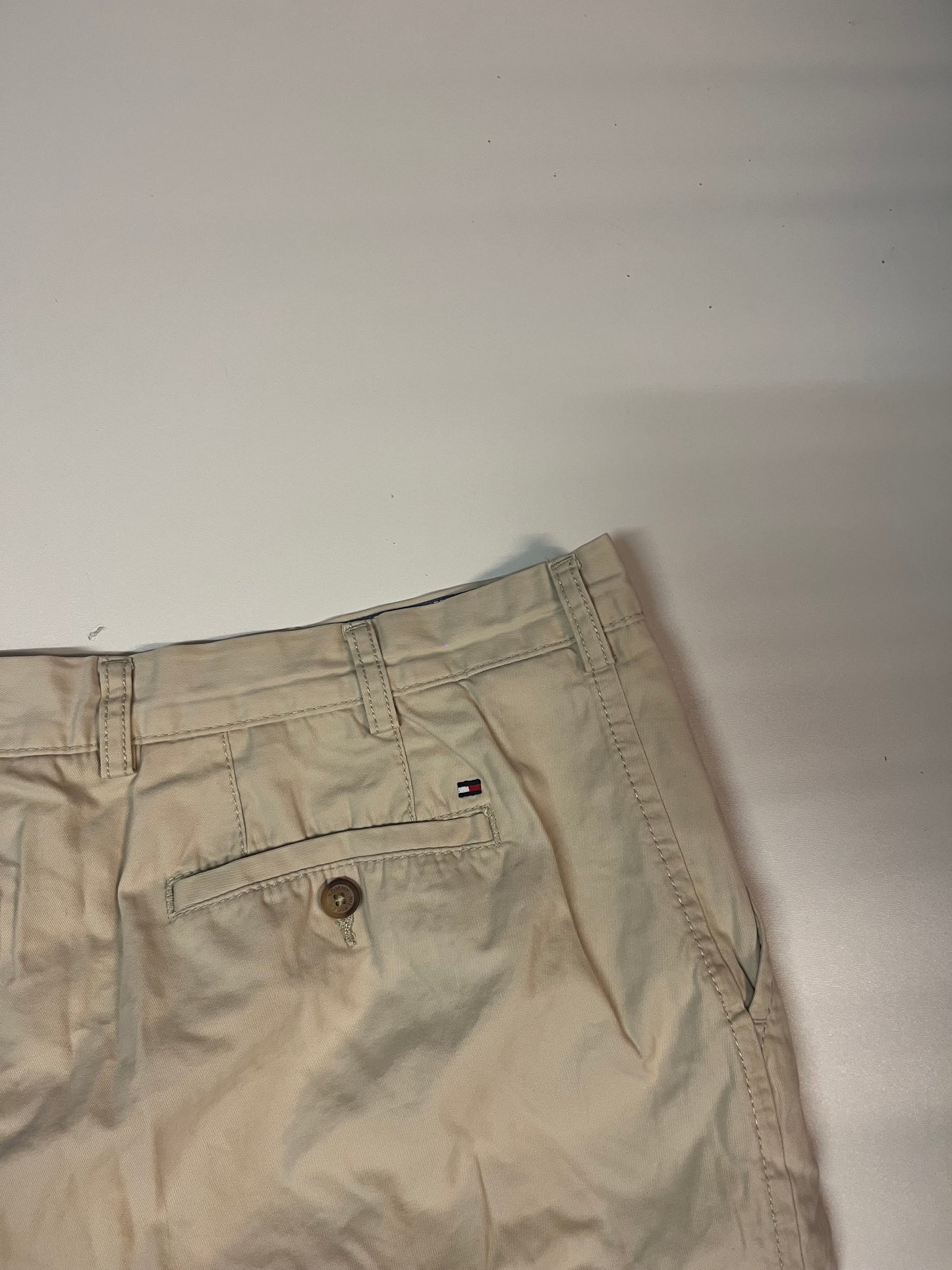 Vintage Tommy Hilfiger Shorts 40 3720