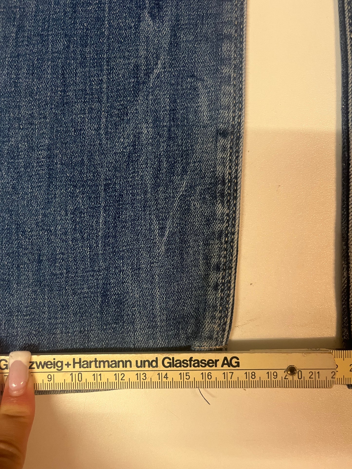 Vintage Armani Jeans 33 fit am 3955