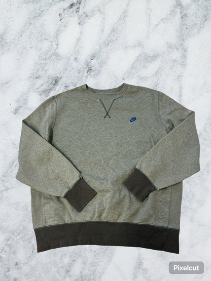 Vintage Nike Sweatshirt XL fit M 6781