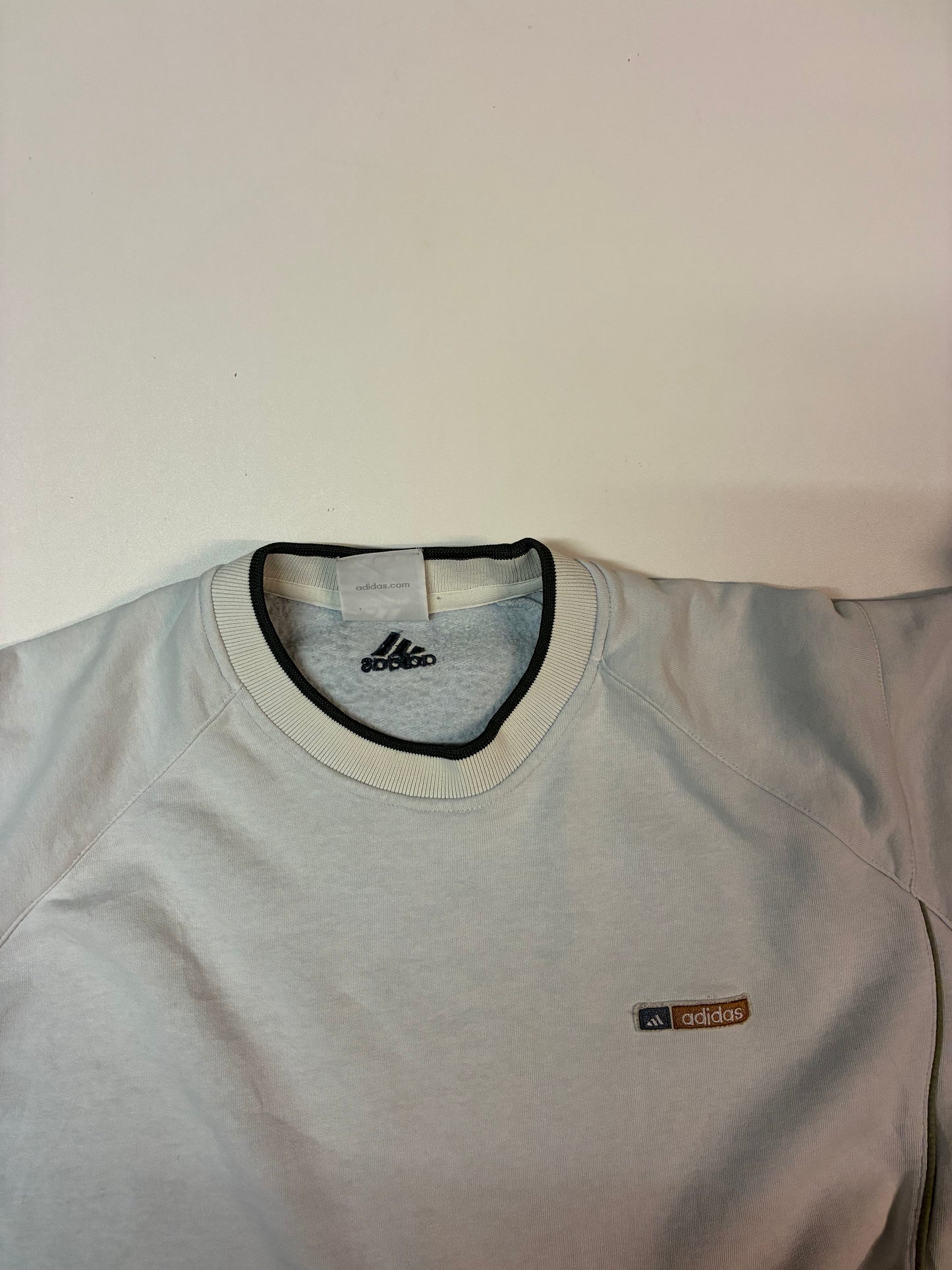 Vintage Adidas Sweatshirt L fit M 5990