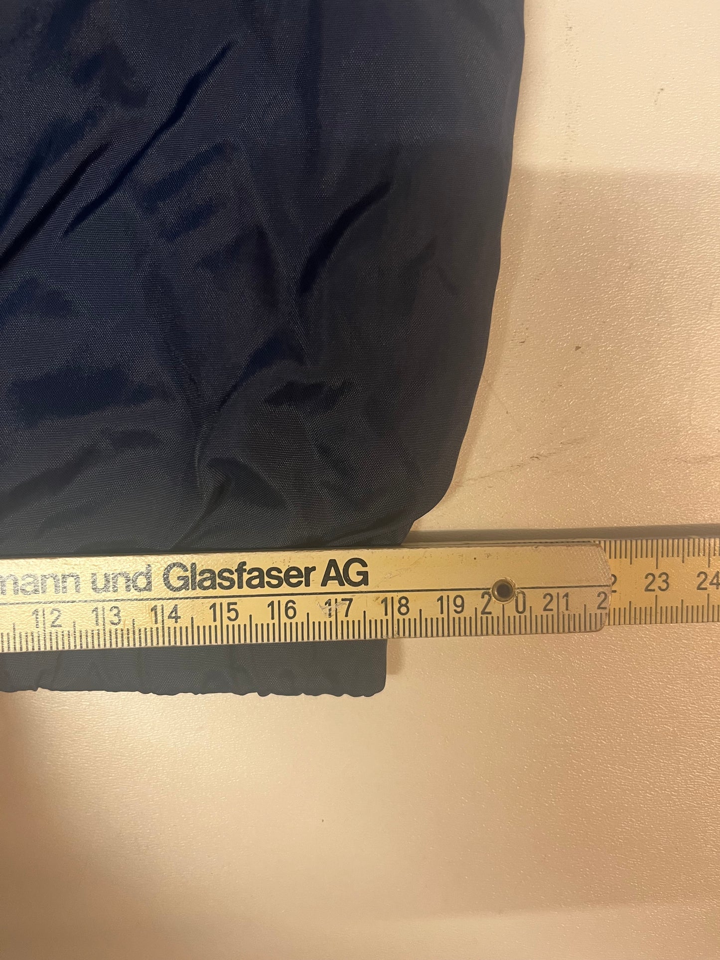 Vintage Fila Trackpants L Bund nicht elastisch 3902