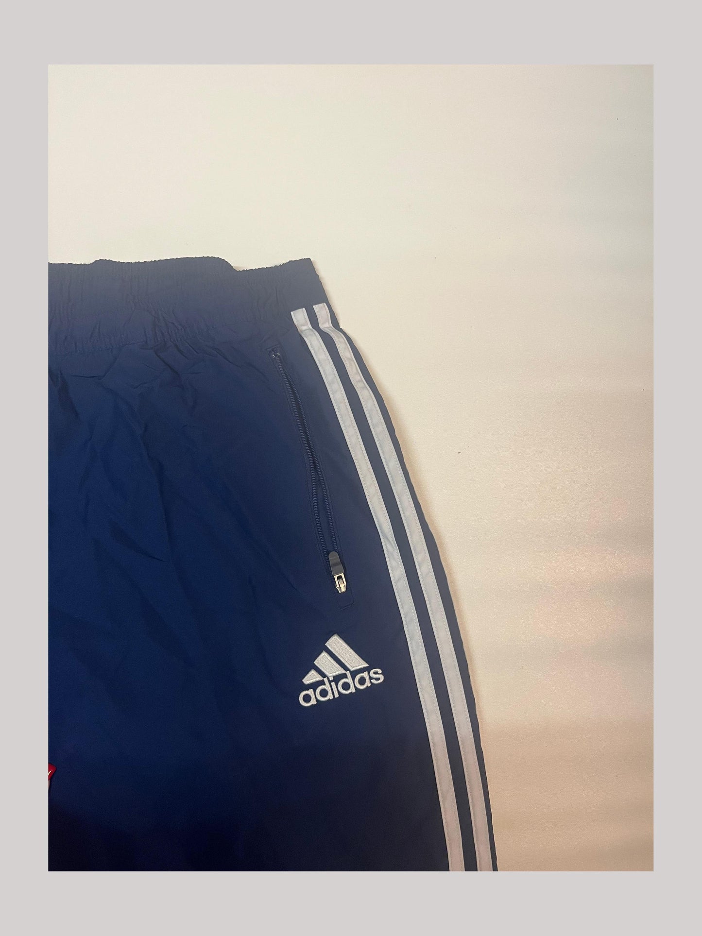 Vintage Adidas Trackpants M fit S 4421