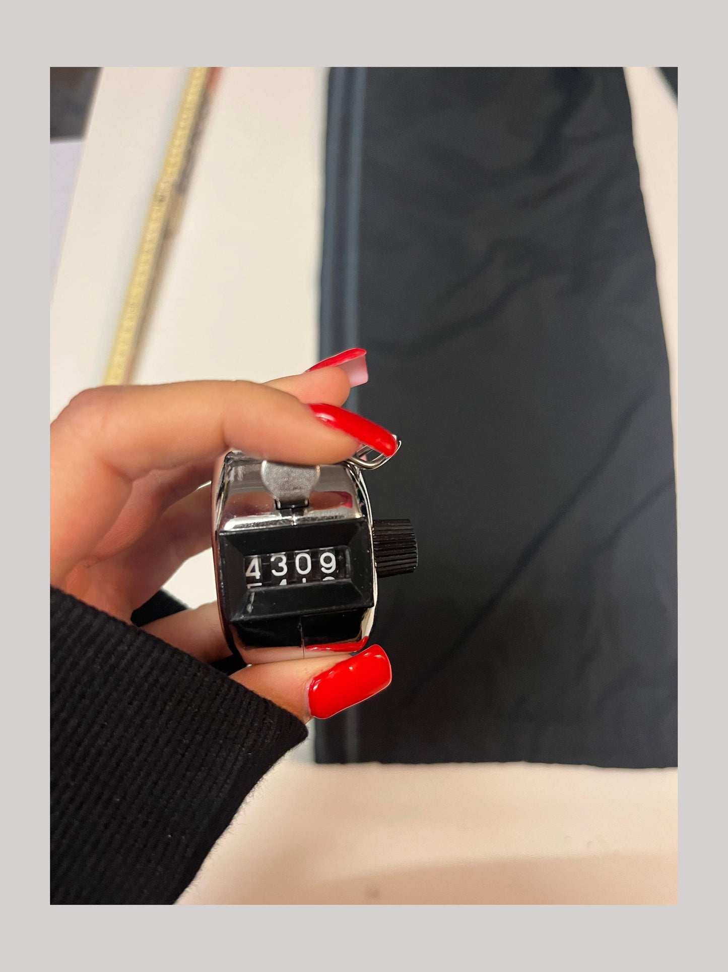 Vintage Adidas Trackpants XL Bund beschädigt 4309