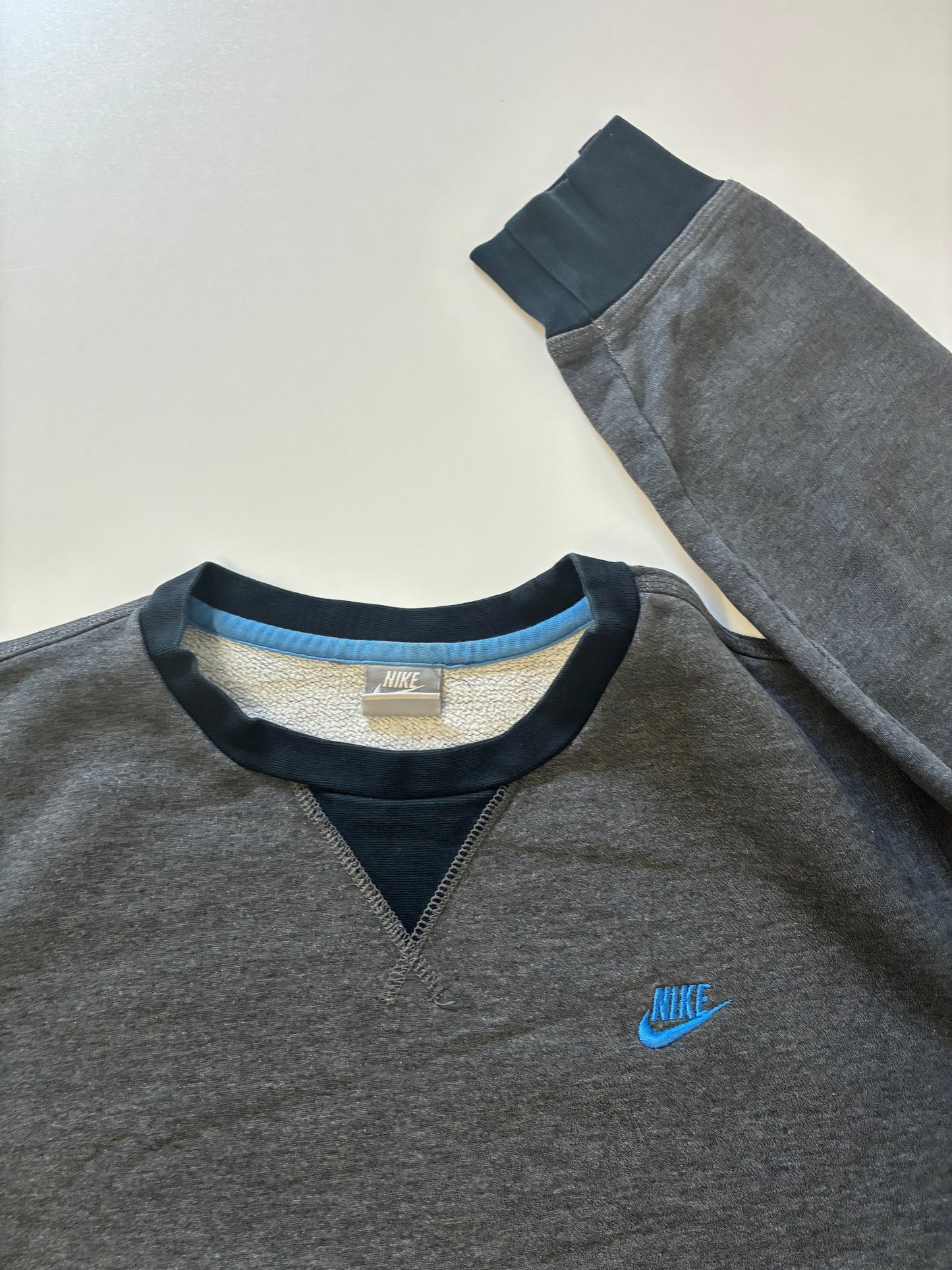 Vintage Nike Sweatshirt L fit M 6776