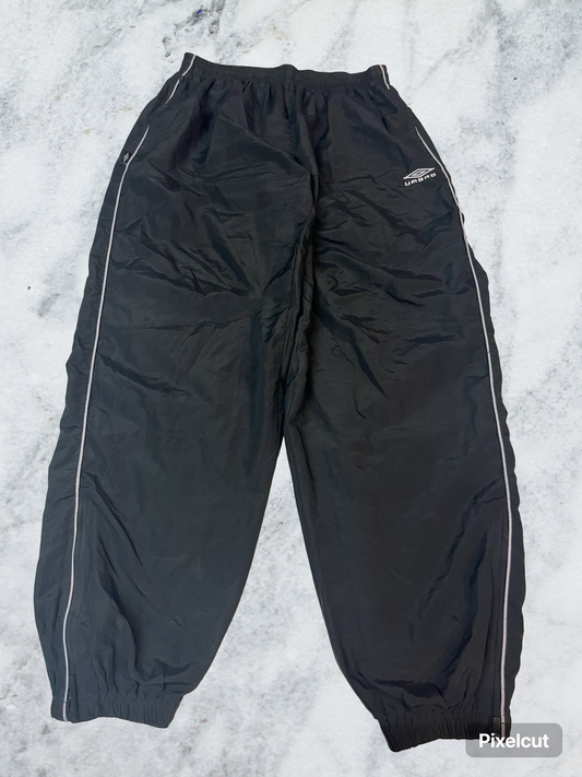 Vintage Umbro Trackpants XL fit S 5302