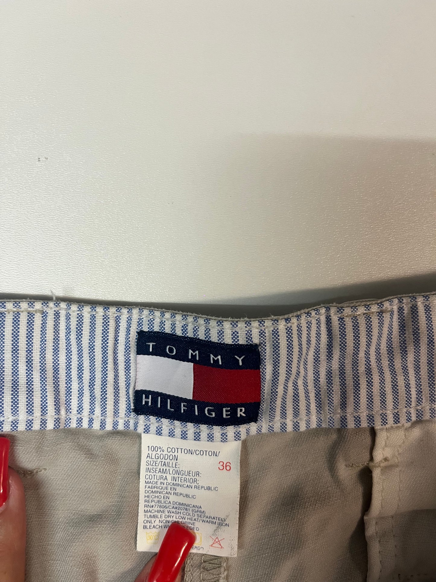 Vintage Tommy Hilfiger Shorts 36 3708