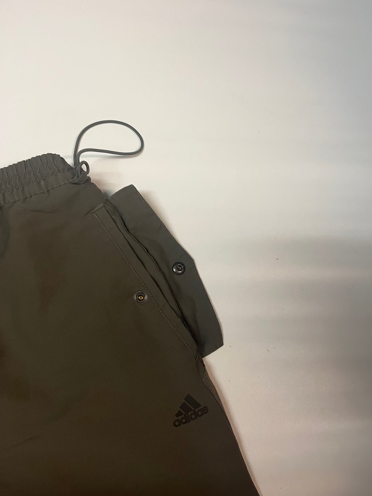 Vintage Adidas Trackpants XL fit L 4381