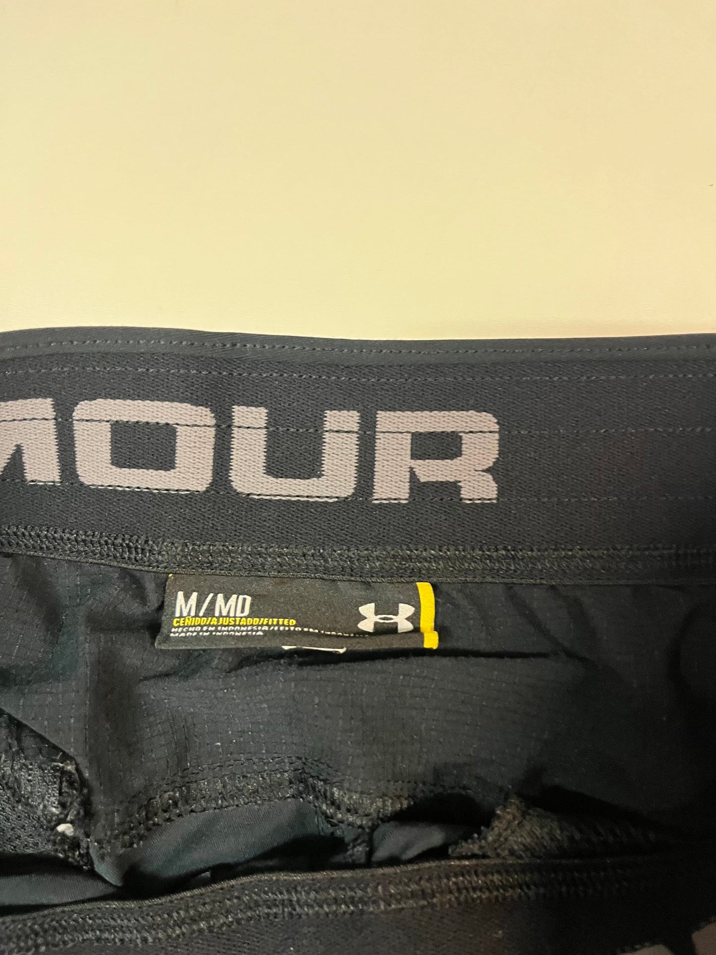 Under Amour Vintage Trackpants M baggy 3594