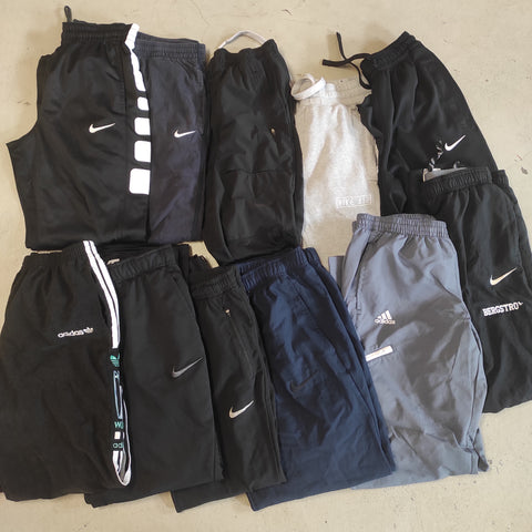 11x Nike Jogginghosen bundle paket/ B2B only keine Garantie Gewährleistung oder Rücknahme