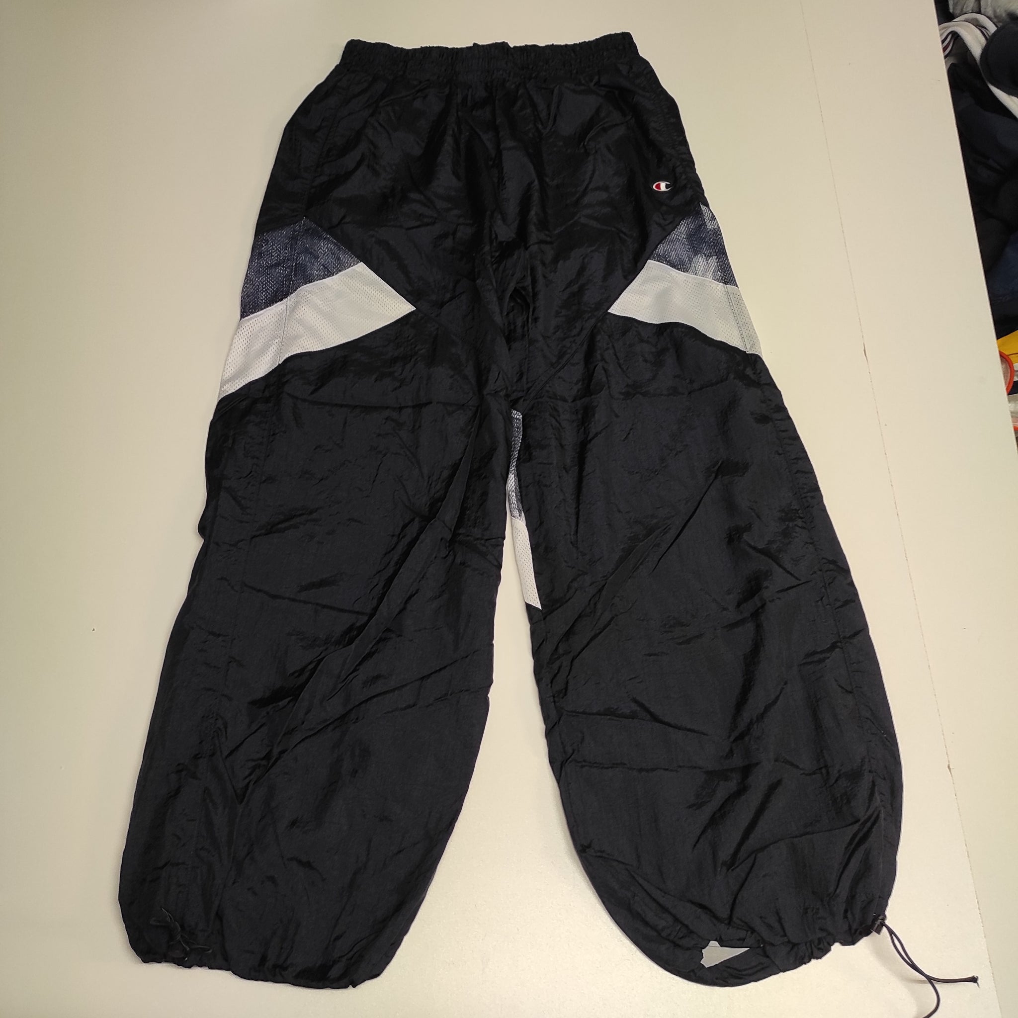 Champion Vintage Trackpants Baggy L Nylon Stoff aus Regenjacke #8541