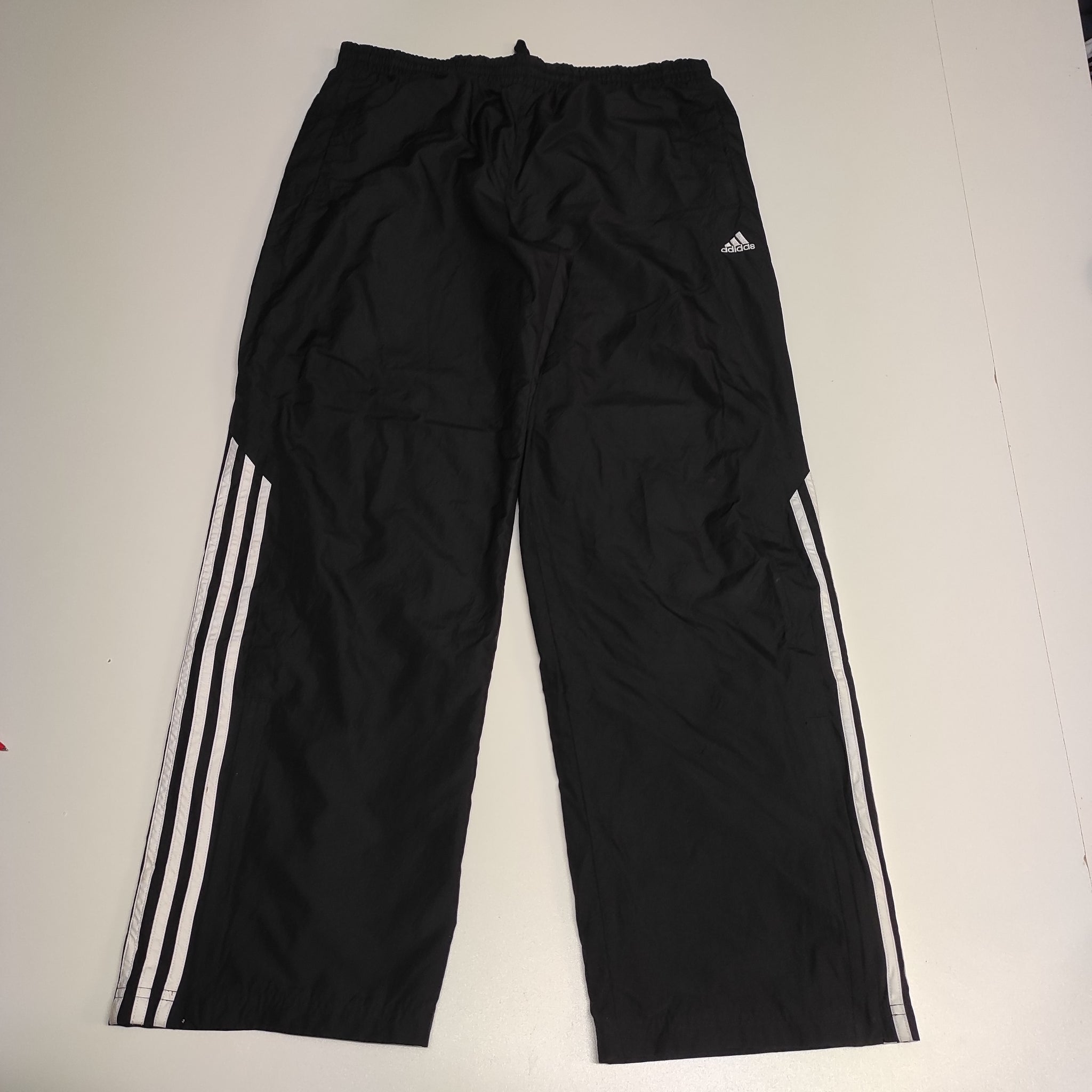 Adidas Vintage Trackpants M Baggy M #8549 Nylon Stoff aus Regenjacke