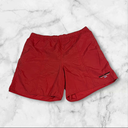 Entdecke unsere Vintage Track Pants von Nike und anderen Marken, erhältlich bei Valuxery.de - Dein Shop für trendige Vintage - Kleidung. Unsere Track Pants sind aus hochwertigen Materialien und