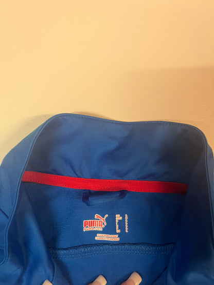 Entdecke unsere Vintage Track Pants von Nike und anderen Marken, erhältlich bei Valuxery.de - Dein Shop für trendige Vintage - Kleidung. Unsere Track Pants sind aus hochwertigen Materialien und