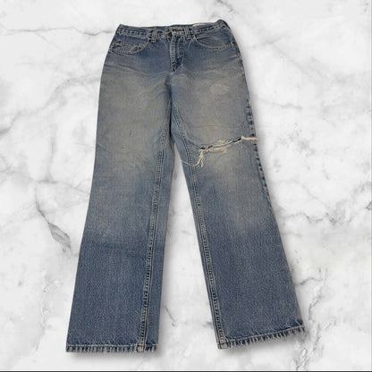 Entdecke unsere Vintage Track Pants von Nike und anderen Marken, erhältlich bei Valuxery.de - Dein Shop für trendige Vintage - Kleidung. Unsere Track Pants sind aus hochwertigen Materialien und