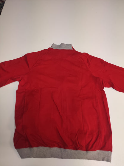 Entdecke unsere Vintage Track Pants von Nike und anderen Marken, erhältlich bei Valuxery.de - Dein Shop für trendige Vintage - Kleidung. Unsere Track Pants sind aus hochwertigen Materialien und