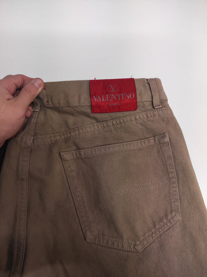 Entdecke unsere Vintage Track Pants von Nike und anderen Marken, erhältlich bei Valuxery.de - Dein Shop für trendige Vintage - Kleidung. Unsere Track Pants sind aus hochwertigen Materialien und