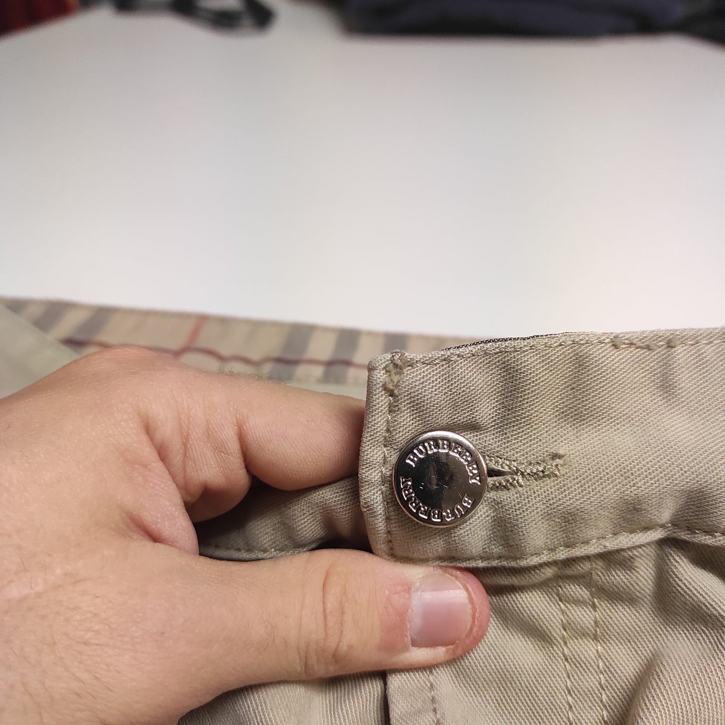 Entdecke unsere Vintage Track Pants von Nike und anderen Marken, erhältlich bei Valuxery.de - Dein Shop für trendige Vintage - Kleidung. Unsere Track Pants sind aus hochwertigen Materialien und