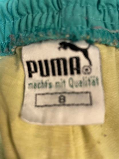 Entdecke unsere Vintage Track Pants von Nike und anderen Marken, erhältlich bei Valuxery.de - Dein Shop für trendige Vintage - Kleidung. Unsere Track Pants sind aus hochwertigen Materialien und