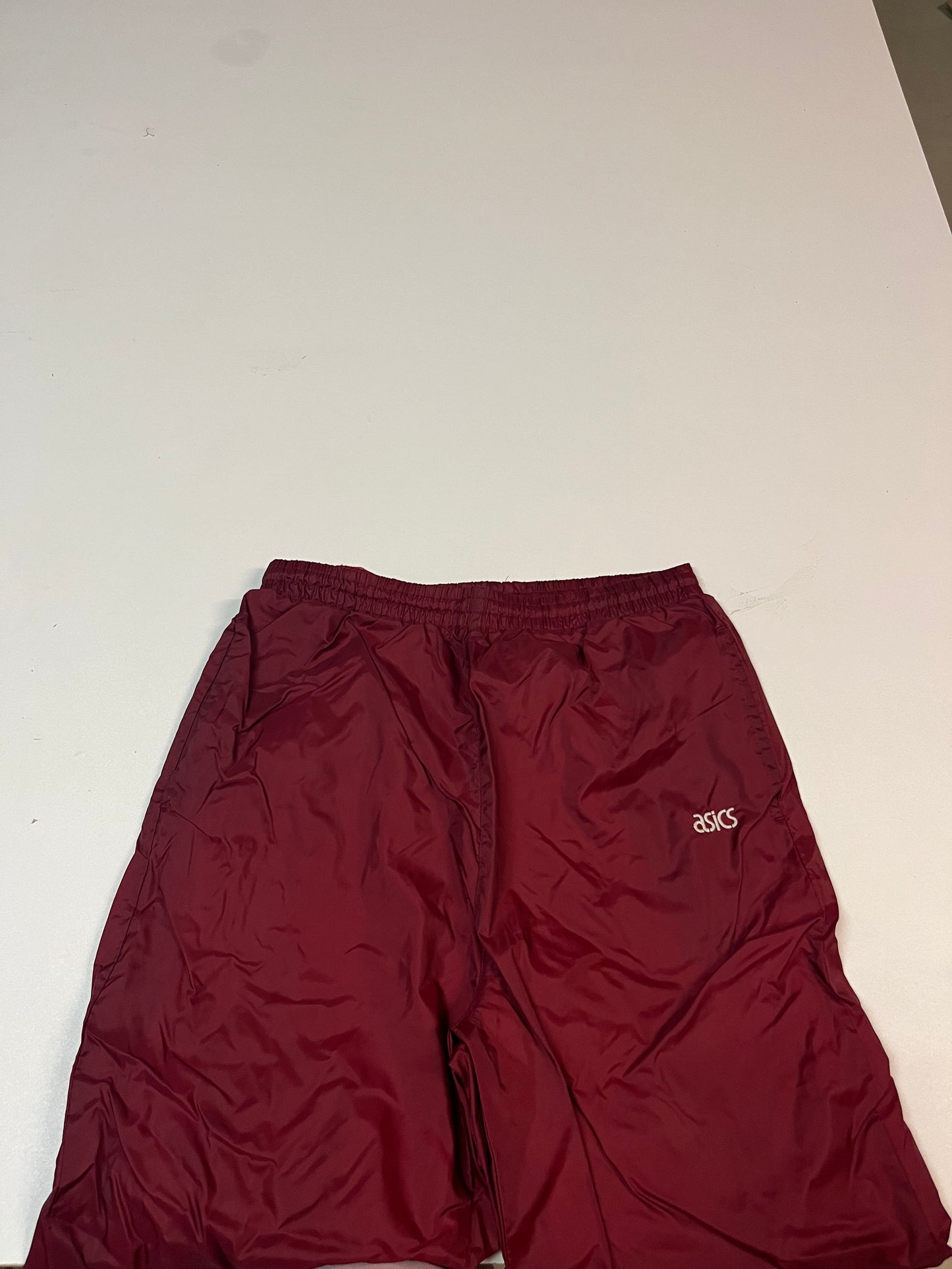 Entdecke unsere Vintage Track Pants von Nike und anderen Marken, erhältlich bei Valuxery.de - Dein Shop für trendige Vintage - Kleidung. Unsere Track Pants sind aus hochwertigen Materialien und