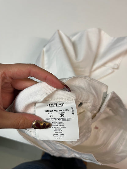 Entdecke unsere Vintage Track Pants von Nike und anderen Marken, erhältlich bei Valuxery.de - Dein Shop für trendige Vintage - Kleidung. Unsere Track Pants sind aus hochwertigen Materialien und