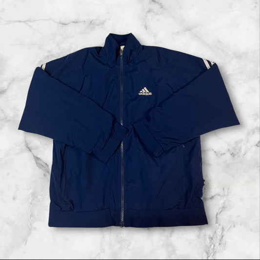 Entdecke unsere Vintage Track Pants von Nike und anderen Marken, erhältlich bei Valuxery.de - Dein Shop für trendige Vintage - Kleidung. Unsere Track Pants sind aus hochwertigen Materialien und