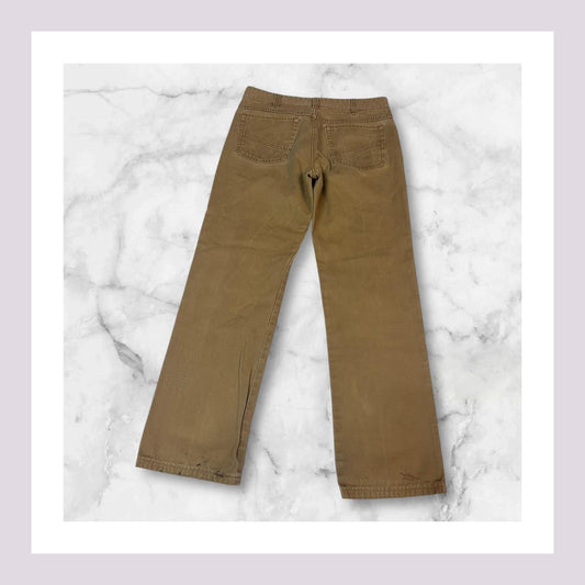 Entdecke unsere Vintage Track Pants von Nike und anderen Marken, erhältlich bei Valuxery.de - Dein Shop für trendige Vintage - Kleidung. Unsere Track Pants sind aus hochwertigen Materialien und